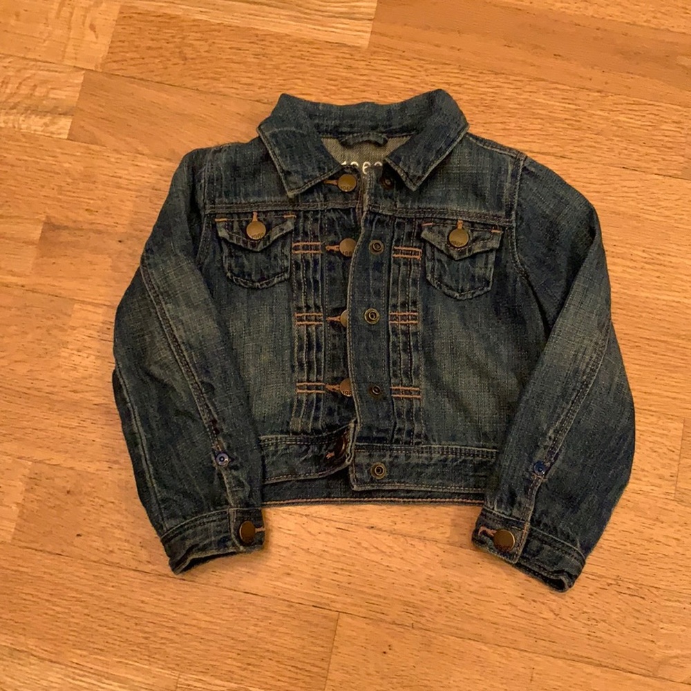 Baby Gap jean jacket for toddler - Picture 1 of 5